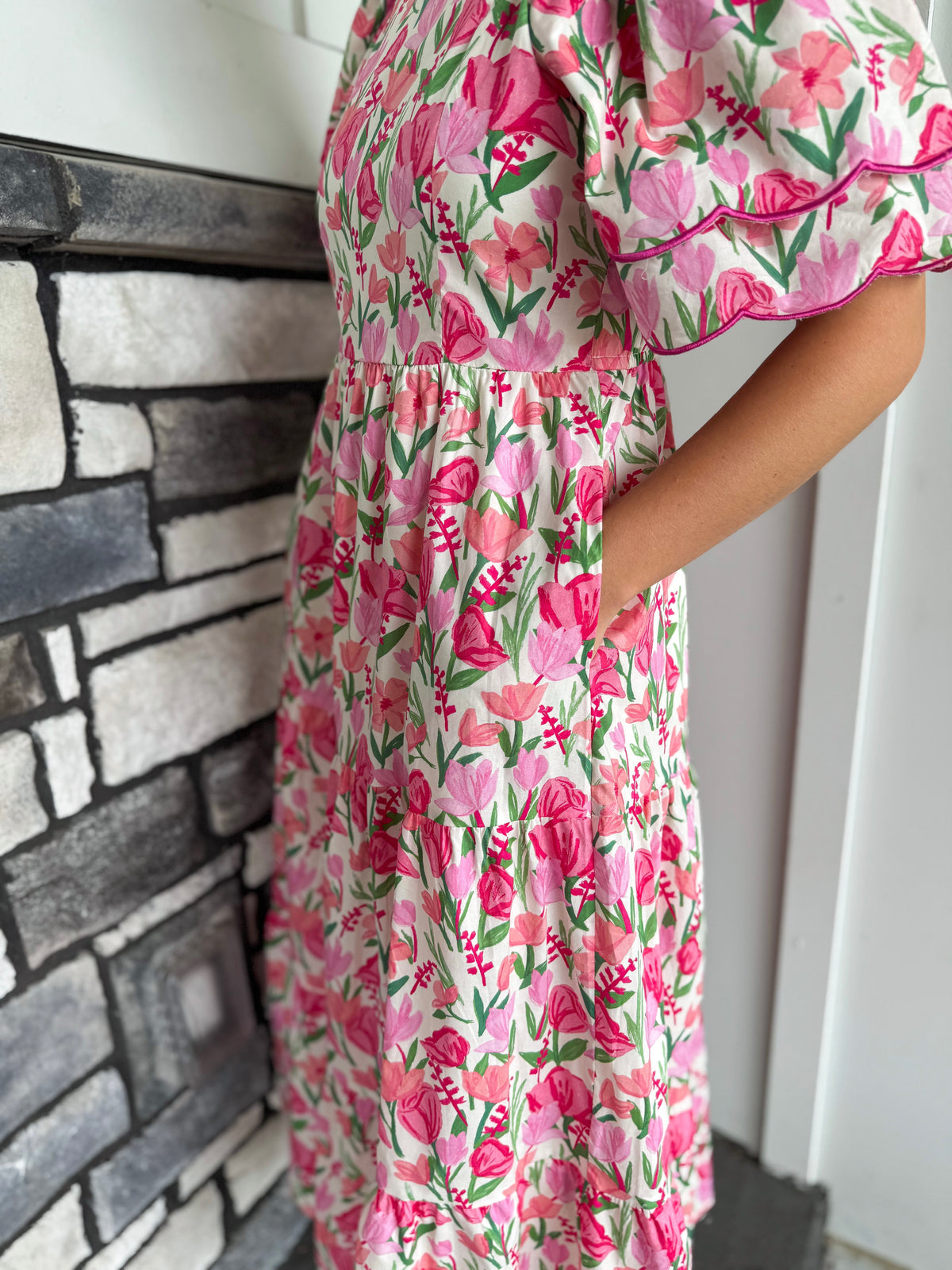 Taylor Pink Floral Contrast Piped Tulip Sleeve Dress