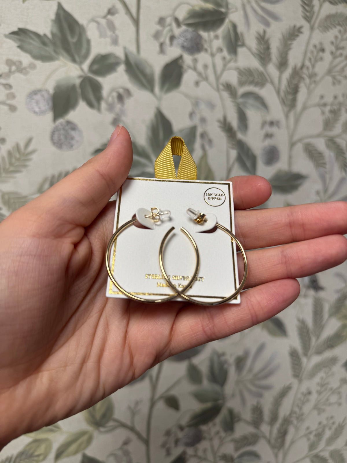 Medium Thin Gold Hoop Earrings