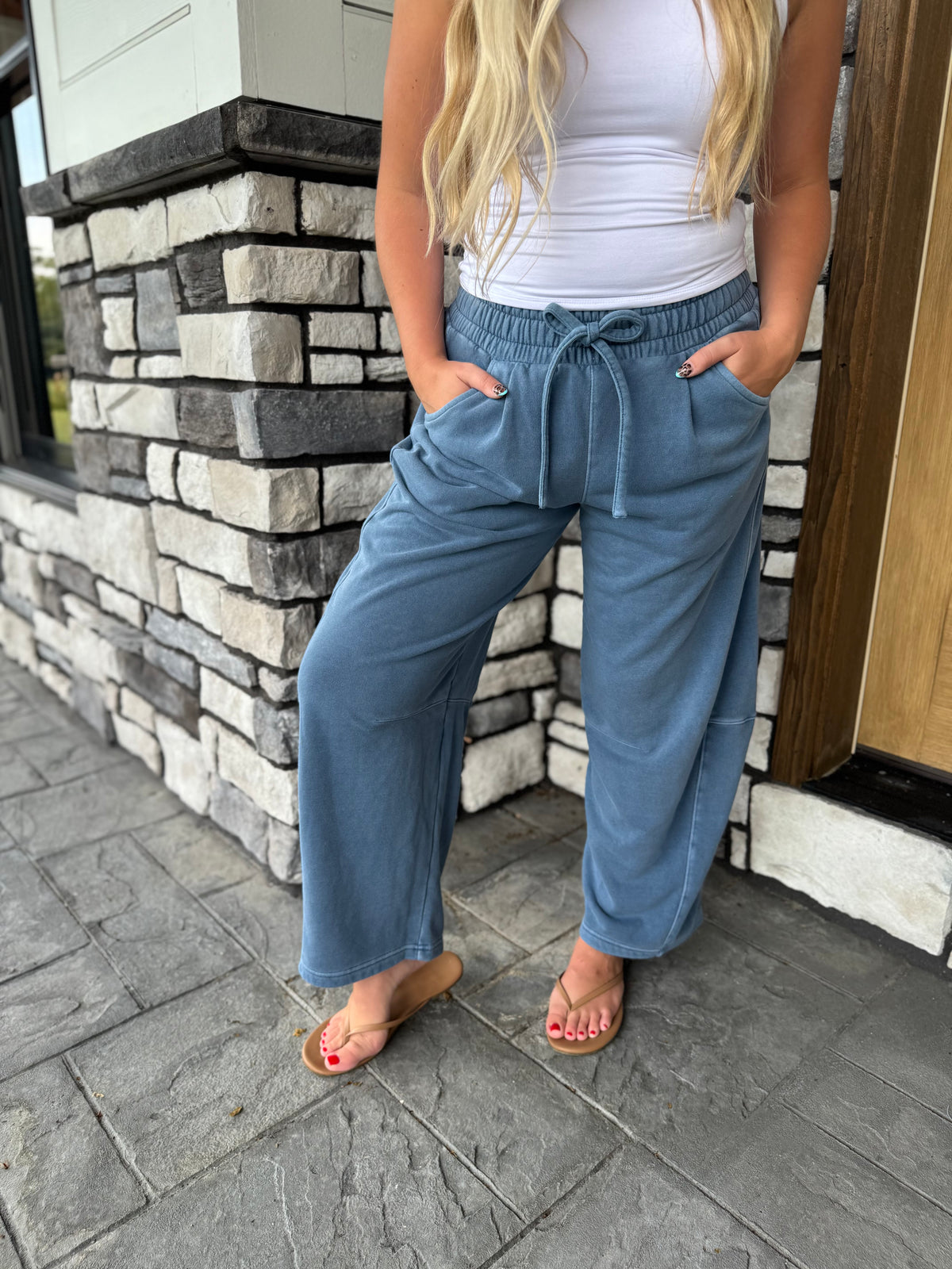 Jasmine Blue Elastic/Drawstring Waist Barrel Leg Sweatpants