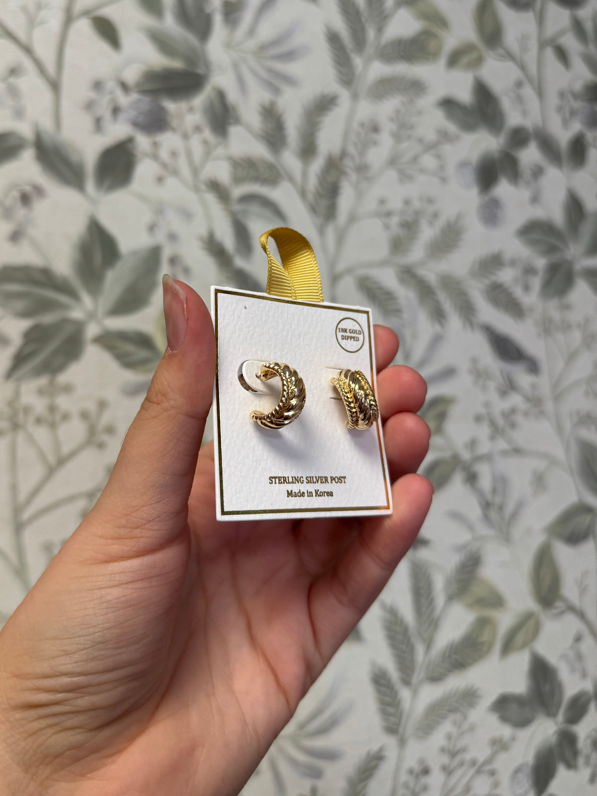 Small Chunky Braided Gold Hoop Earrings