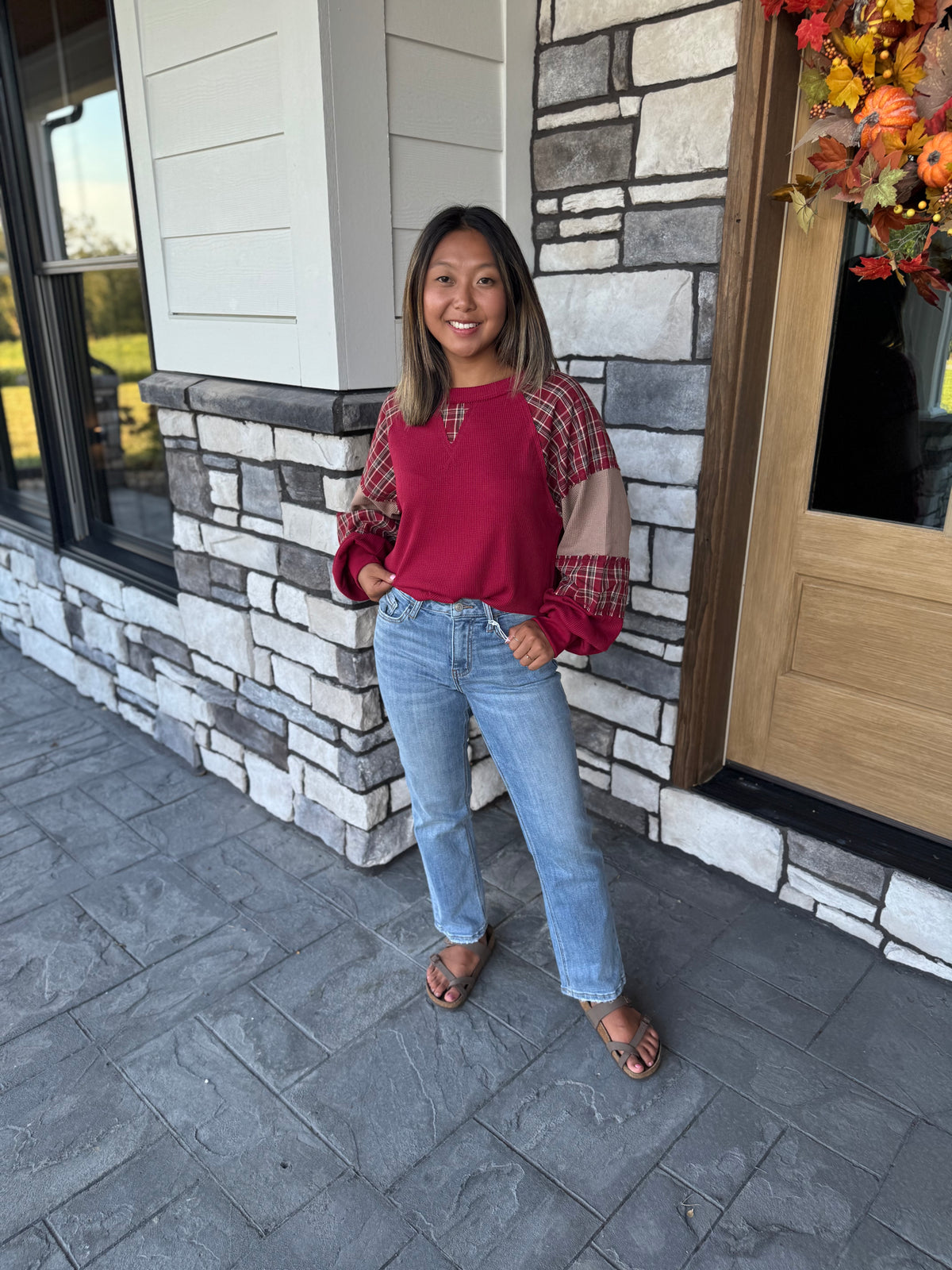 Mid Rise Distressed Hem Cropped Straight Jeans
