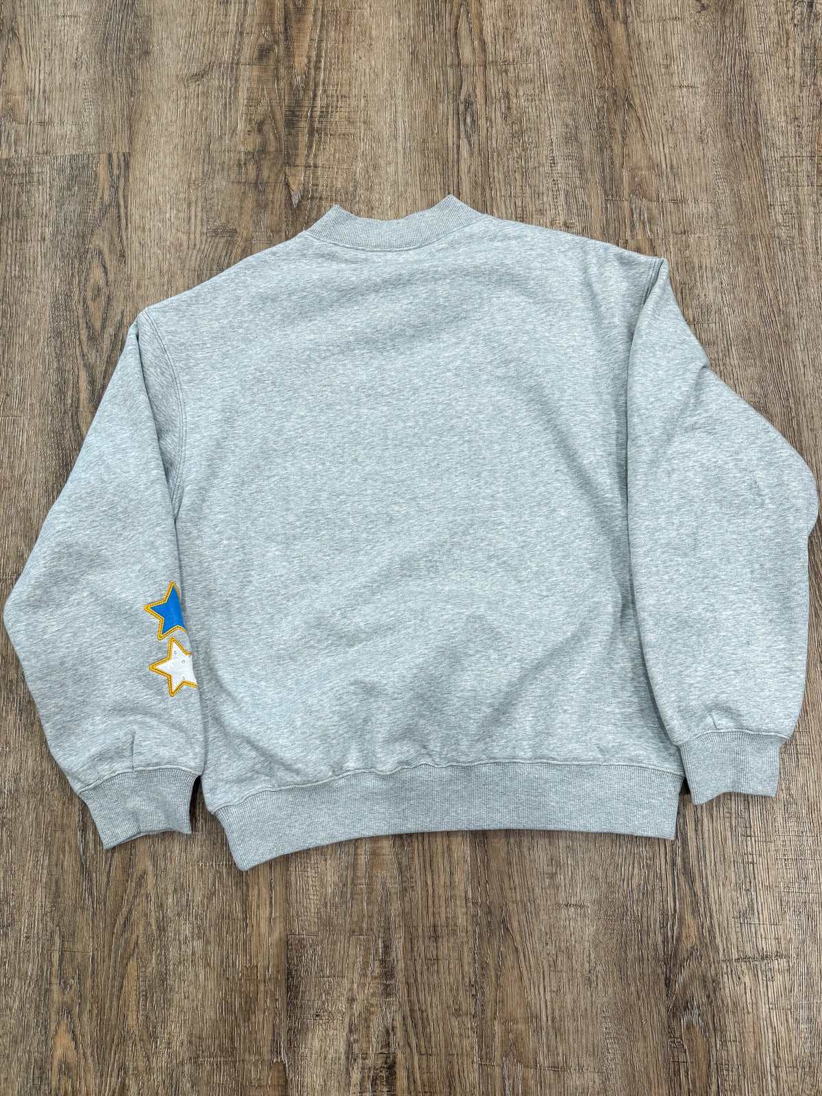 Prim Gray "Kentucky" Pennant Embroidered/Appliquéd Sweatshirt